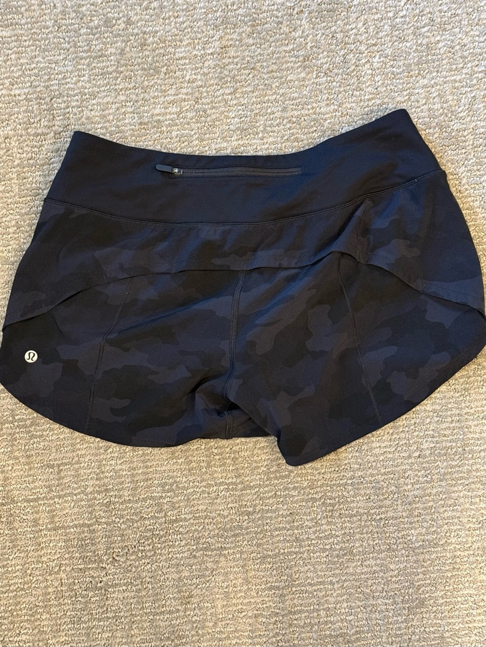 Lululemon SPEED UP SHORT 3.5"Heritage 365 Camo Deep Coal Multi Size 8 - Picture 4 of 4